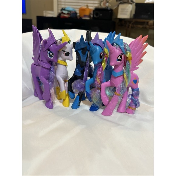 My Little Pony G4 Friendship Is Magic Featuring Nightmare Moon Luna & Friends - Picture 7 of 9